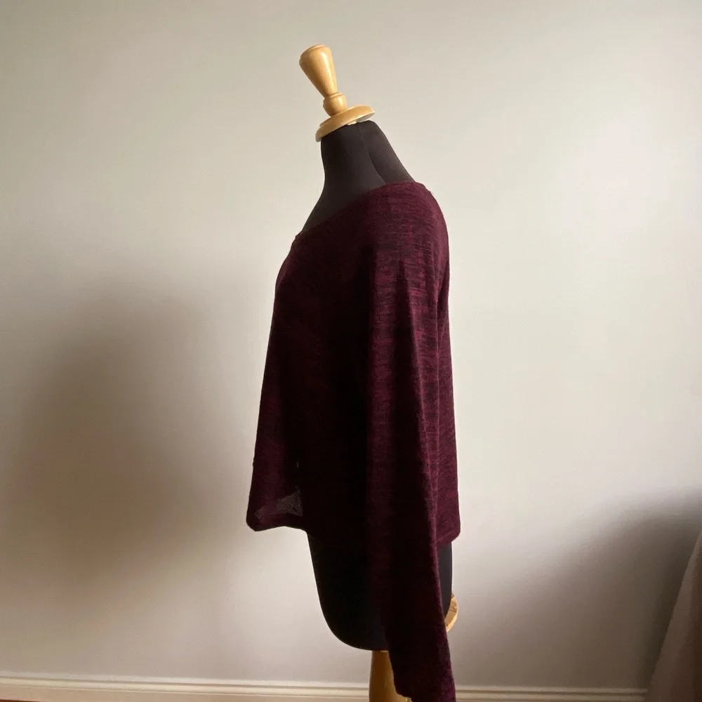 Factorie Cropped Sweater Size M-L - Picture 3 of 4